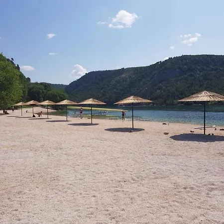 Juric Casa de hóspedes 3*